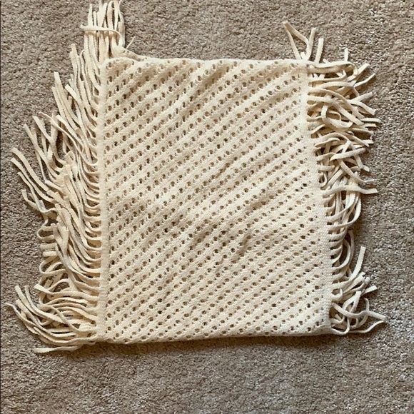 3 for $10🎁 Acrylic infinity women’s scarf - Picture 5 of 6